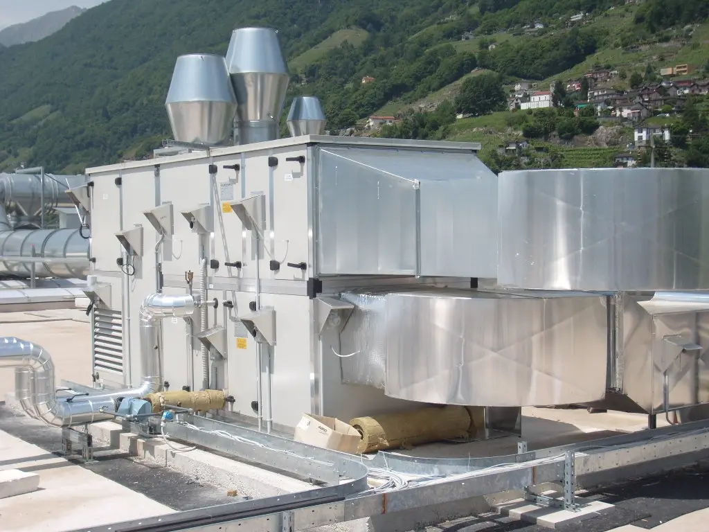Unità installata in copertura, vista laterale
